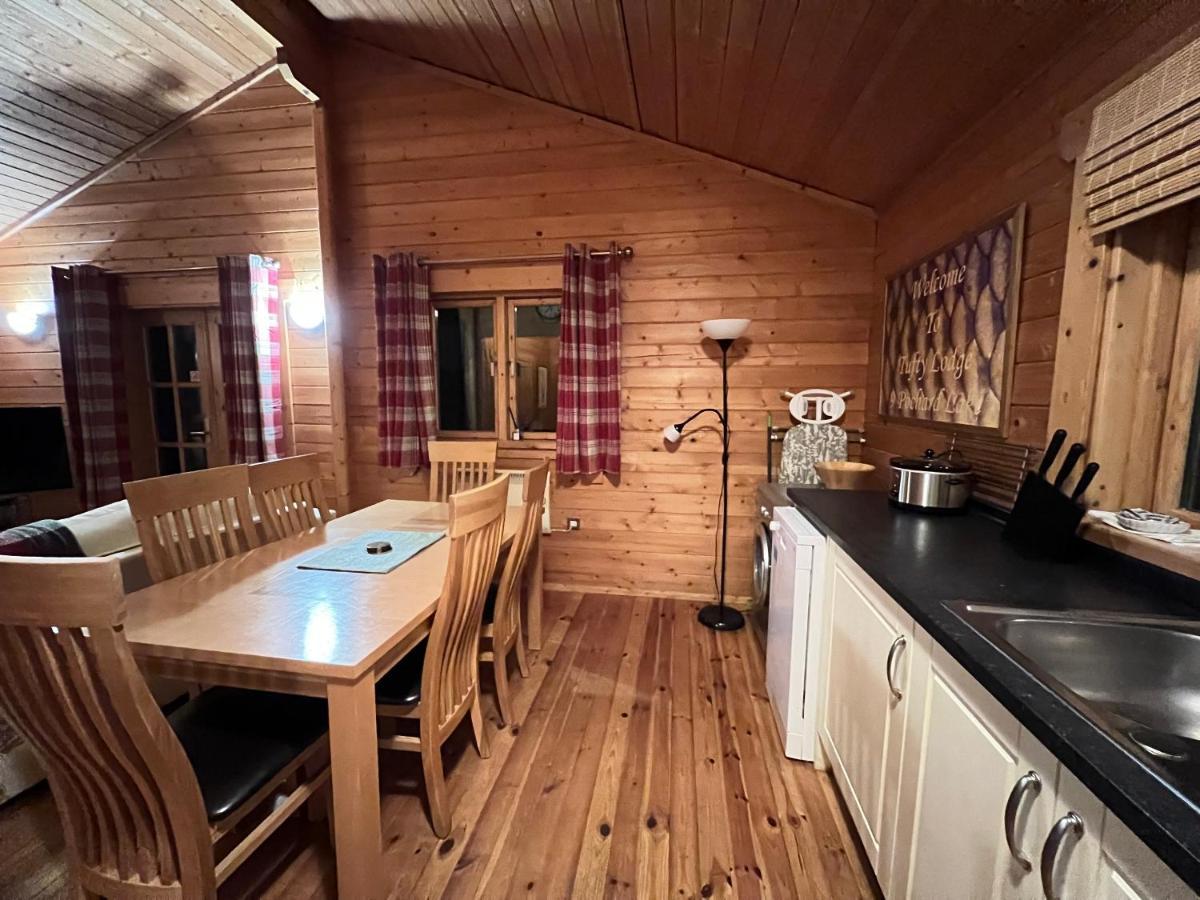 Tufty Lodge, Lake Pochard Lodge 9 South Cerney Ngoại thất bức ảnh
