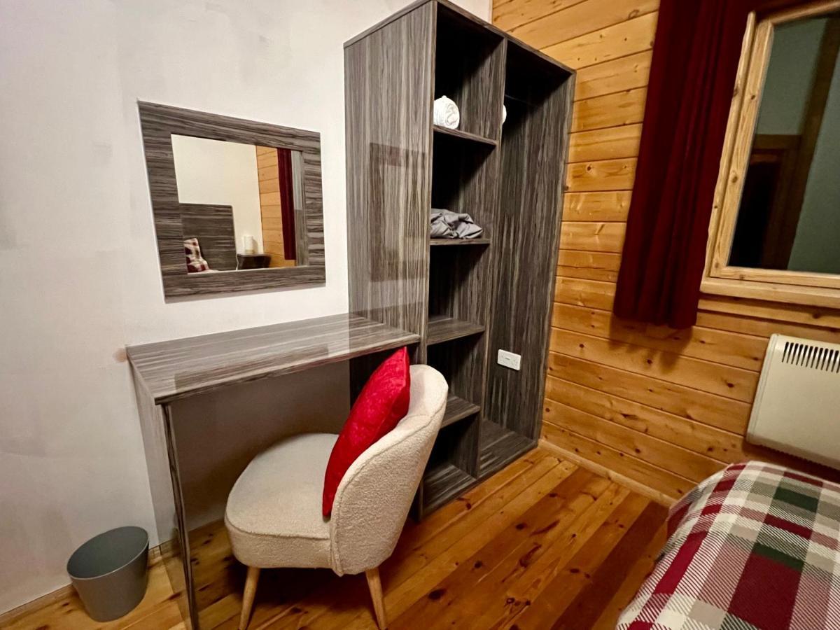Tufty Lodge, Lake Pochard Lodge 9 South Cerney Ngoại thất bức ảnh