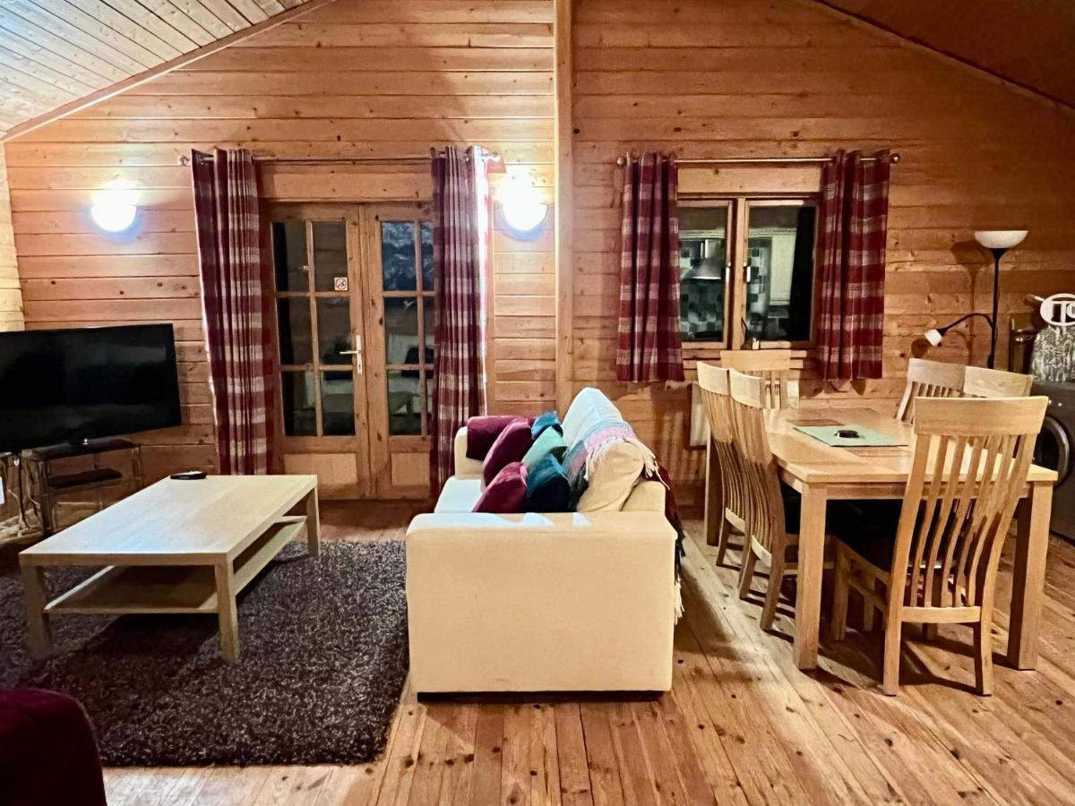 Tufty Lodge, Lake Pochard Lodge 9 South Cerney Ngoại thất bức ảnh