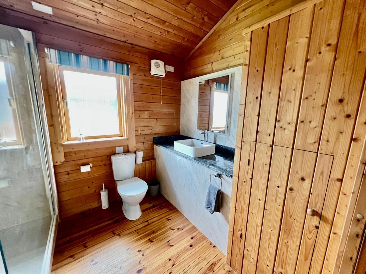 Tufty Lodge, Lake Pochard Lodge 9 South Cerney Ngoại thất bức ảnh